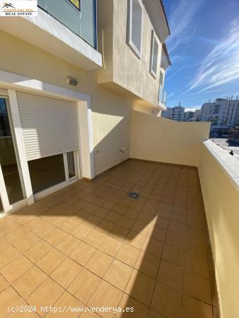 CENTRICO CHALET ADOSADO EN ZONA RECINTO FERIAL - FUENGIROLA - MALAGA