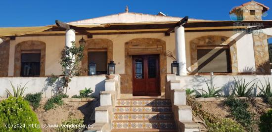 MARAVILLOSA CASA RURAL EN LA RAMBLA DE EL CAÑAR CON PISCINA Y GRAN TERRENO - MURCIA