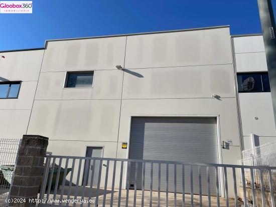  Excepcional y fabuloso espacio industrial multifuncional con oficinas a la venta. - TARRAGONA