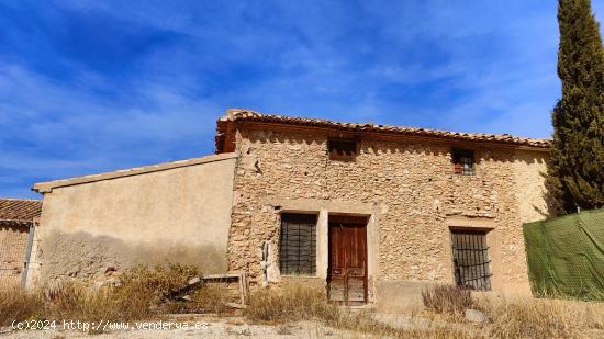 SE VENDE CASA CORTIJO PARA REFORMAR  EN LA COLONIA - MURCIA