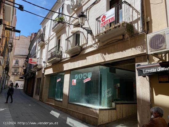 CASABANCO  VENDE INMUEBLE  EN ZONA MONUMENTAL DE CÁCERES - CACERES