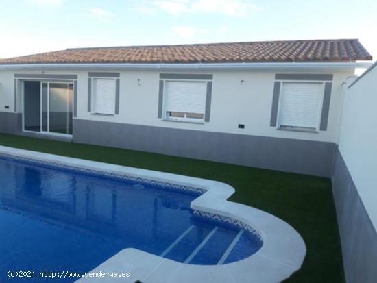 PRECIOSA CASA DE CAMPO CON PISCINA PROPIA - MURCIA