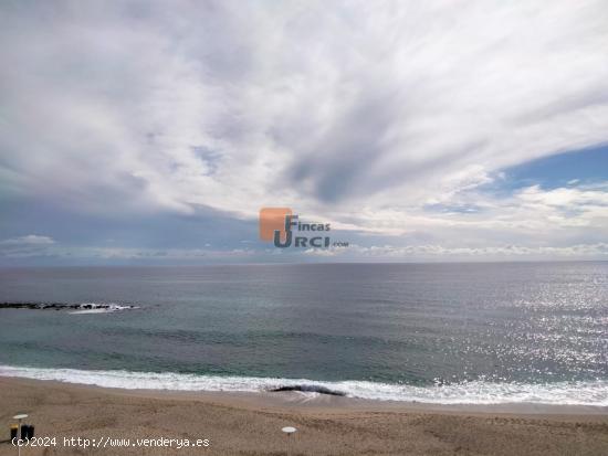 Piso en 1ª línea de playa de Poniente con vistas frontales al mar, en Águilas - MURCIA