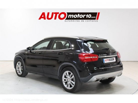 Se Vende MERCEDES-BENZ Clase GLA GLA 200 d Urban