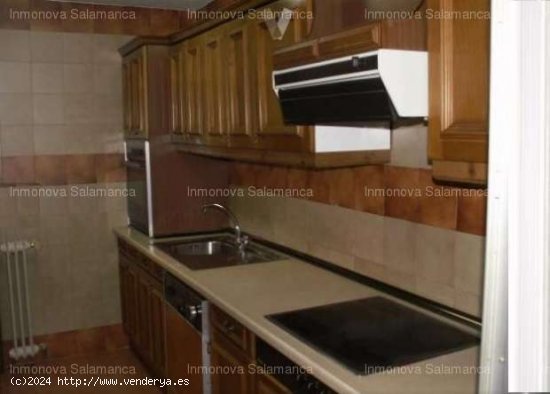 Salamanca(  Alamedilla-Paseo Estación); 3d, 2 wc . NO AMUEBLADO  . SS.CC. 725€ GRUPO INMO