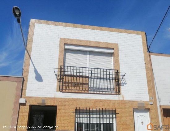 ¡¡ OPORTUNIDAD ÚNICA!!  ECONÓMICO PISO EN PRIMERA PLANTA CON GRAN TERRAZA Y NAVE.