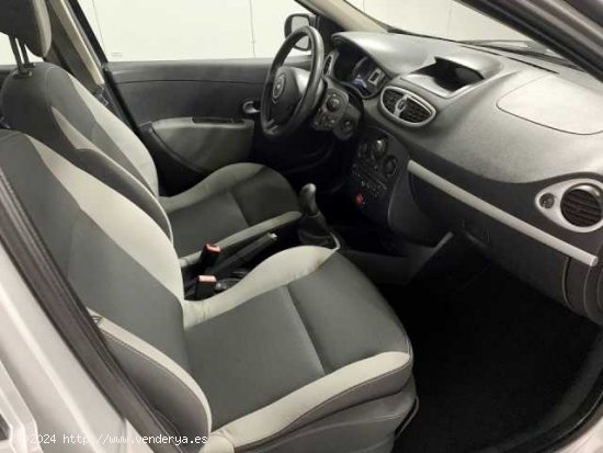 Renault Clio Diesel ( 1.5DCI Business eco2 )  - Astigarraga