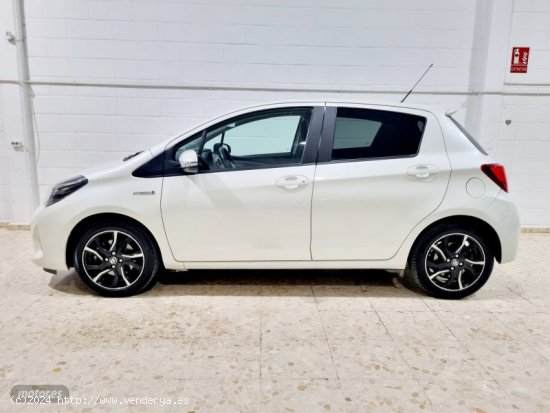 Toyota Yaris 1.5 Active de 2017 con 198.900 Km por 9.300 EUR. en Sevilla