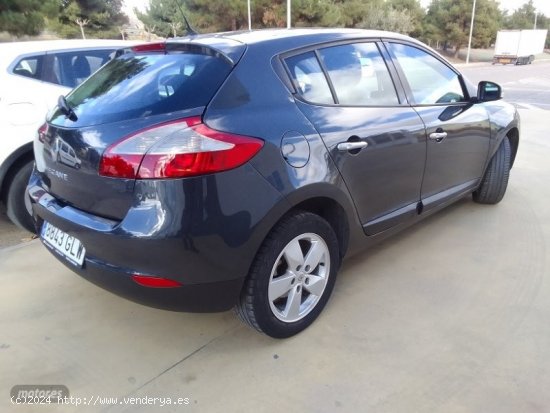 Renault Megane 1.5 DCI 105 CV. de 2009 con 226.000 Km por 5.800 EUR. en Murcia