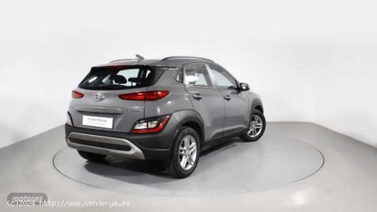 Hyundai Kona 1.0 TGDI Maxx 4x2 de 2023 con 14.824 Km por 20.900 EUR. en Barcelona