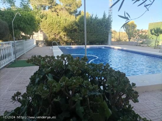  SE VENDE CHALET MUY CERCA DE LA CIUDAD DE ELCHE - ALICANTE 