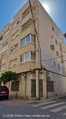 SE VENDE BAJO COMERCIAL - MURCIA