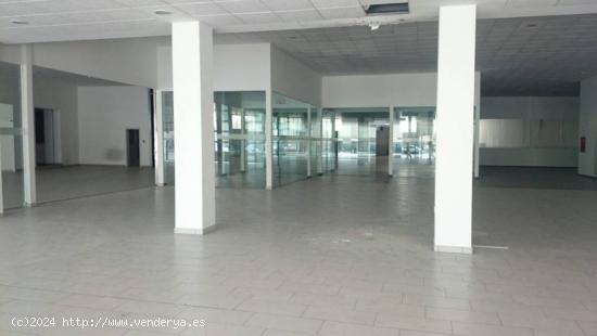 SE ALQUILA O VENDE LOCAL COMERCIAL EN LA FLOTA, MURCIA - MURCIA