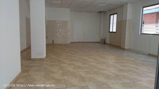 SE ALQUILA LOCAL COMERCIAL EN SANTIAGO Y ZARAICHE, MURCIA - MURCIA