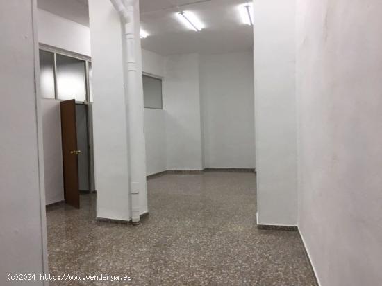 SE VENDE O ALQUILA LOCAL COMERCIAL EN MURCIA - MURCIA