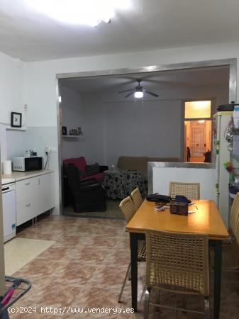 SE VENDE CASA Y PISO EN ESPINARDO, AMBOS ALQUILADOS. IDEAL PARA INVERSORES - MURCIA