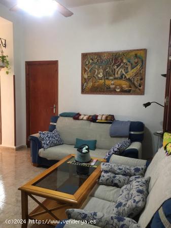 SE VENDE AMPLIA CASA EN JAVALI VIEJO - MURCIA