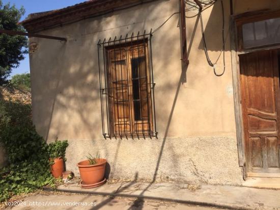 SE VENDE CASA-TALLER CON TERRENO CON TERRENO EN SANTO ANGEL. - MURCIA