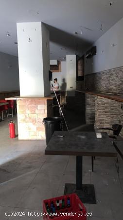 SE VENDE LOCAL COMERCIAL EN EL CENTRO, FRENTE UNIVERSIDAD LA MERCED. - MURCIA