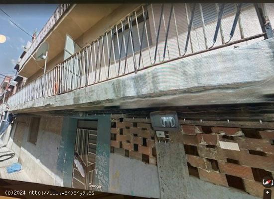 SE VENDE EDIFICIO EN EL BARRIO DEL DEL PROGRESO - MURCIA