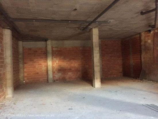 SE VENDE LOCAL COMERCIAL ,154 m2, EN LA HOYA - MURCIA