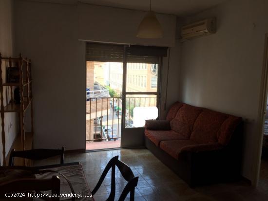  APARTAMENTO EN EL CENTRO A REFORMAR - MURCIA 