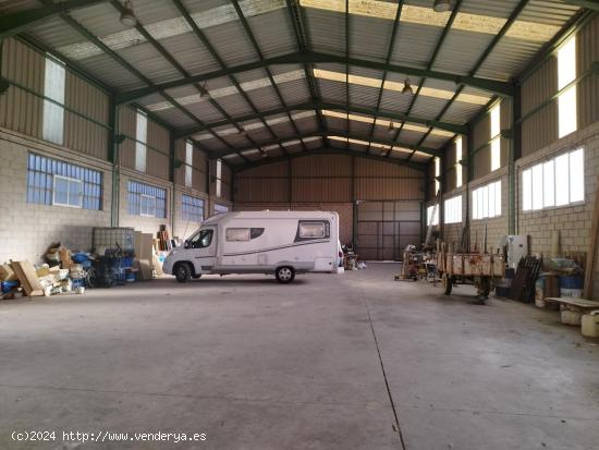 Nave industrial con campa - LEON