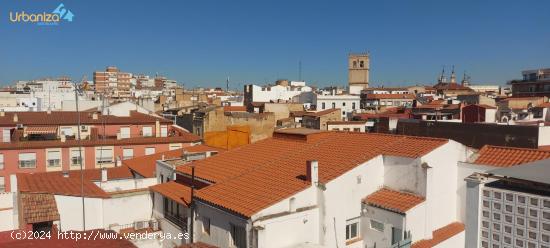  PISO EN VENTA CALLE SAN SISENANDO - BADAJOZ 