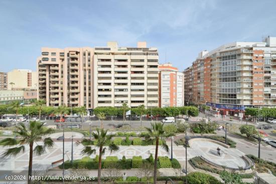 PLAZAS DE GARAJE EN LA AVENIDA FEDERICO GARCIA LORCA - ALMERIA