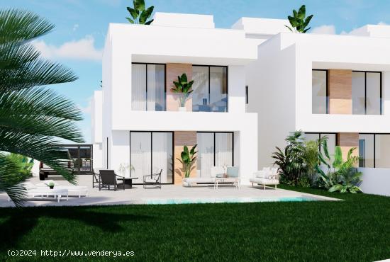 VILLAS DE OBRA NUEVA EN LA ZENIA - ALICANTE