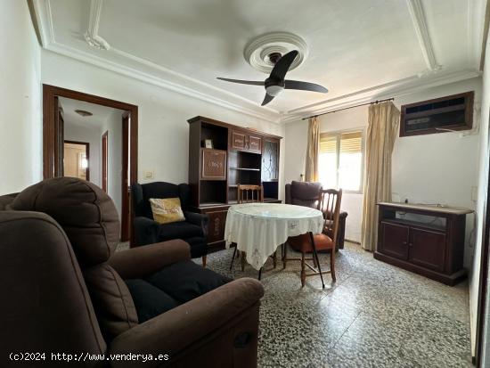 INTERESANTE PISO EN ZONA SAN AGUSTIN ( CORDOBA ) - CORDOBA