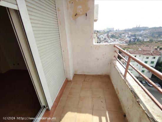 En venta piso en Algeciras- El Saladillo - CADIZ