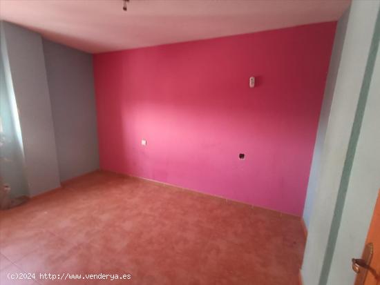 En venta piso en Algeciras- El Saladillo - CADIZ