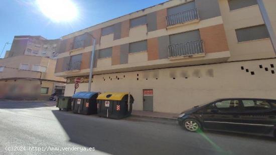  Local comercial diáfano en Lorquí - MURCIA 