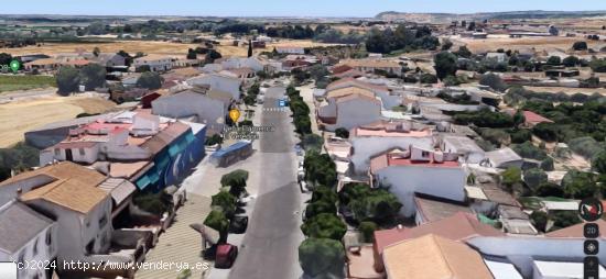 VEREDON DE LOS FRAILES - Casa de 2 plantas con nave y patio. - CORDOBA