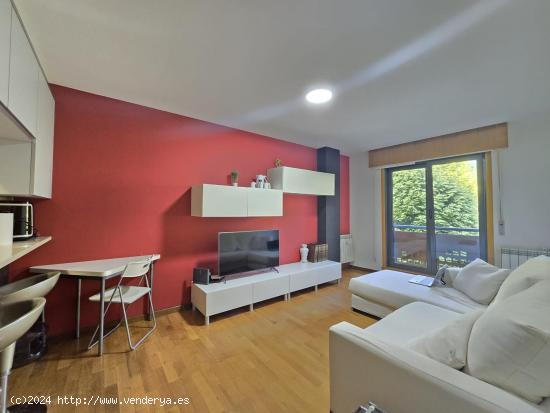  VILLARODRIS  .  APARTSAMENO  EXTERIOR  MUY  LUMINOSO  1  DORMITORIO  GARAJE  Y  TRASTERO - A CORUÑA 