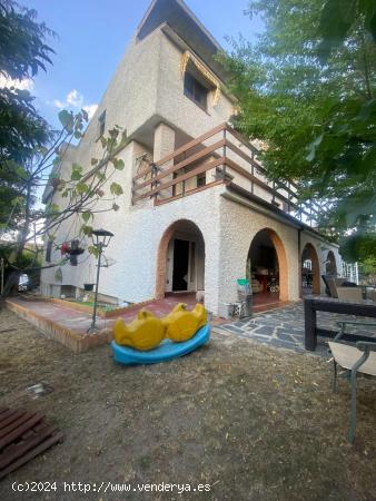 GRAN CHALET EN EXLUSIVA ZONA DE MAJADAHONDA - MADRID