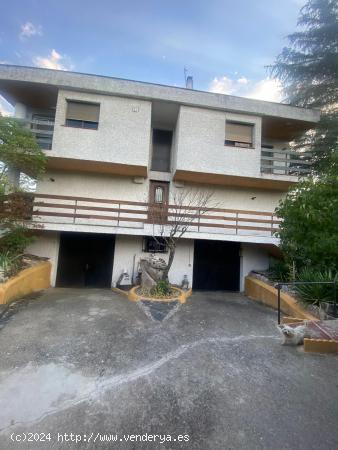 GRAN CHALET EN EXLUSIVA ZONA DE MAJADAHONDA - MADRID