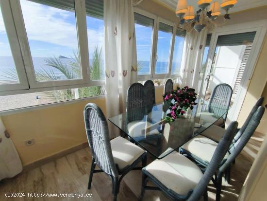 Piso de lujo de 4 dorm. en primera línea de la Playa de Poniente - www.inmobiliarialesdunes.com - A