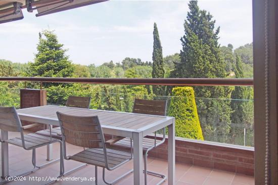 Fabuloso piso de 300 m2 junto al Golf de Sant Cugat - BARCELONA