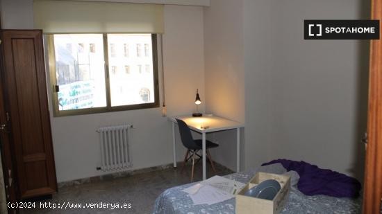 Piso de 5 habitaciones en Sant Francesc - VALENCIA