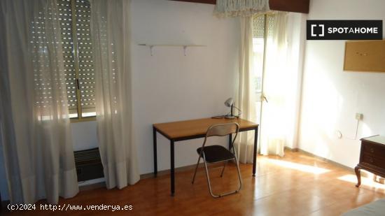 Habitación en piso compartido en Córdoba - CORDOBA