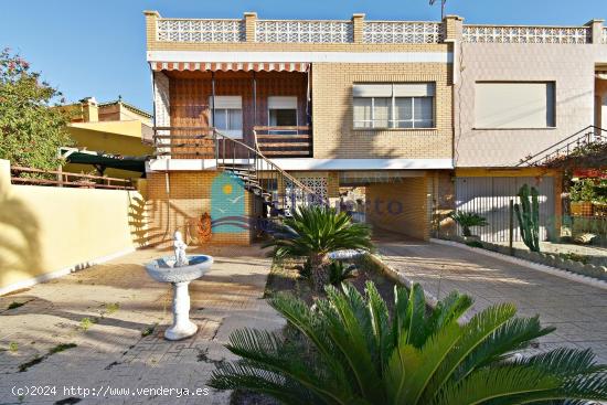 VIVIENDA DE 2 PLANTAS Y AMPLIA PARCELA EN ISLA PLANA - REF 1309 - MURCIA