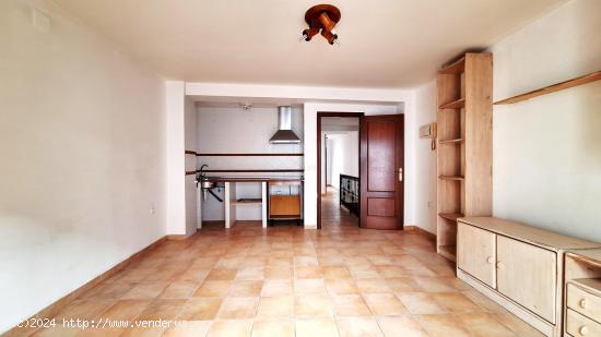 CASA EN VENTA EN EL BARRIO SAN ISIDRO - CADIZ