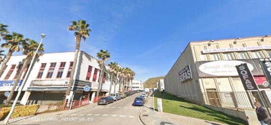  ATENCIÓN INVERSORES - NAVE COMERCIAL EN VENTA EN RENTABILIDAD EN POLÍGONO DE MONTIGALÀ BADALONA - 