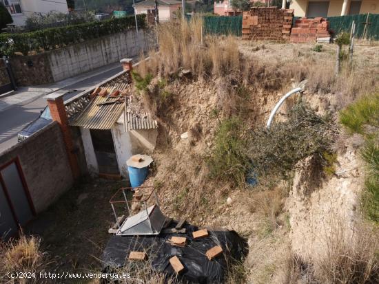 Terreno a dos niveles en Pedrasanta, Sentmenat - BARCELONA