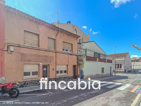 Unifamiliar adosada en venta  en Sils - Girona