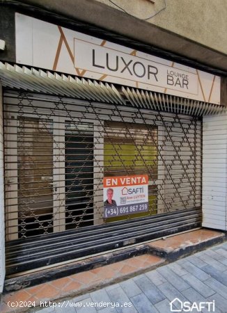 Local Comercial a 75 metros de la Playa en Roses, Costa Brava