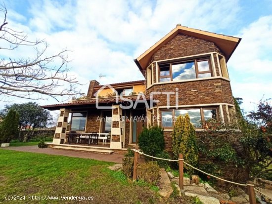 CASA CHALET CON TERRENO EN BRETAL ( RIBEIRA )