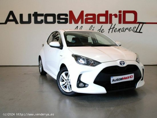  Toyota Yaris 1.5 120H Business Plus - Alcalá de Henares 